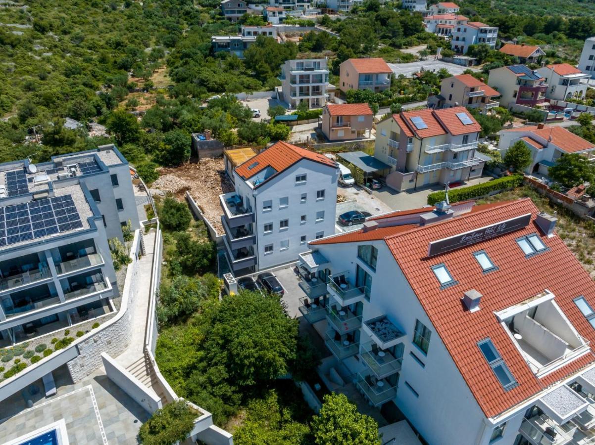 Carpe Diem Luxury Apartments 로고즈니차 외부 사진